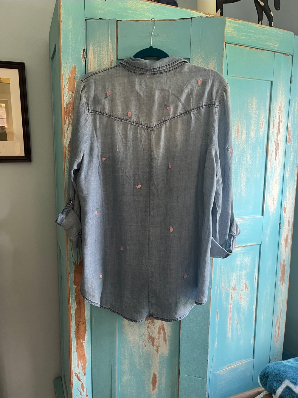 Washed Denim-Effect Button-Up Shirt with Pink Embroidery - Picture 2 of 3